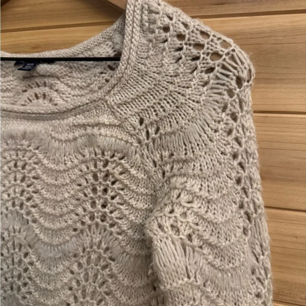 American Eagle Size XSmall Scalloped Wool Blend Knit Sweater - Picture 3 of 11
